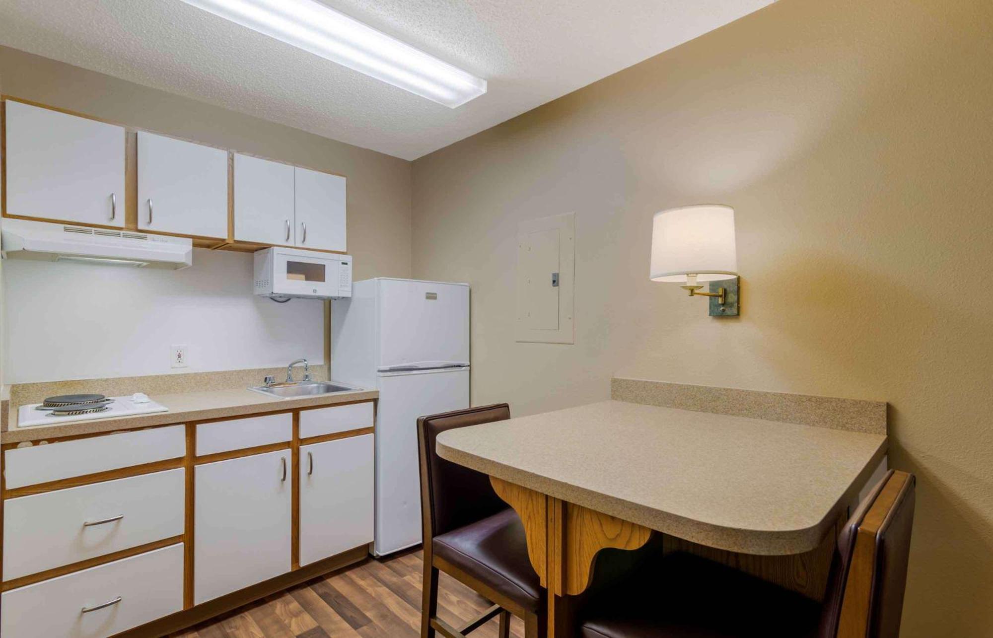 Extended Stay America Select Suites - Atlanta - Cumberland Mall Smyrna Esterno foto